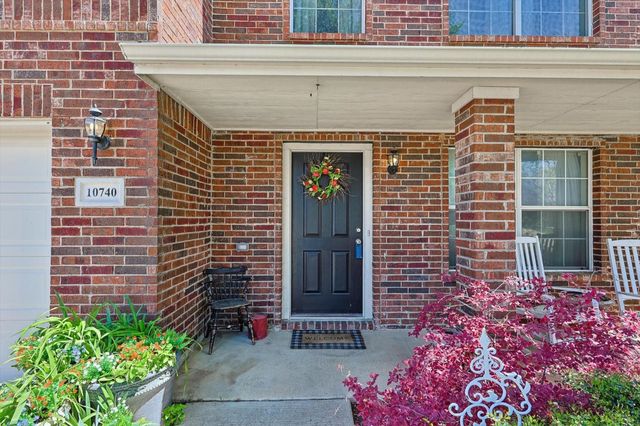 10740 Irish Glen Trail, Fort Worth, TX 76052