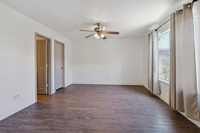 10740 Irish Glen Trail, Fort Worth, TX 76052