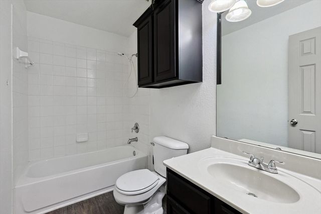 10740 Irish Glen Trail, Fort Worth, TX 76052