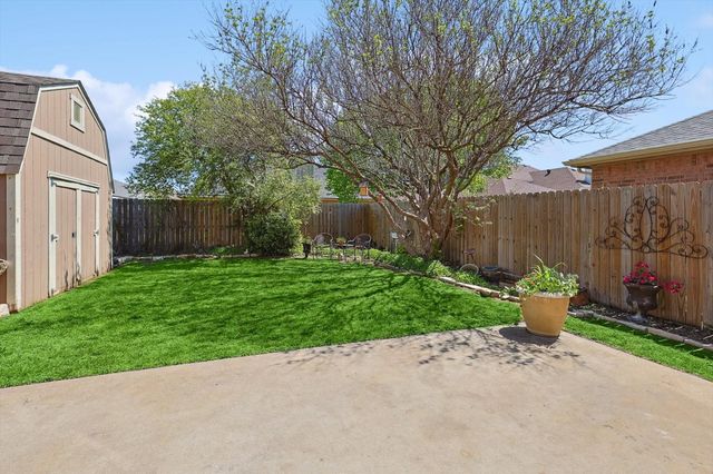10740 Irish Glen Trail, Fort Worth, TX 76052