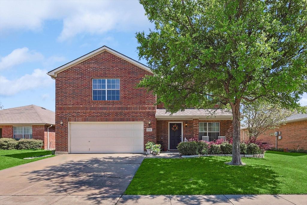 10740 Irish Glen Trail, Fort Worth, TX 76052