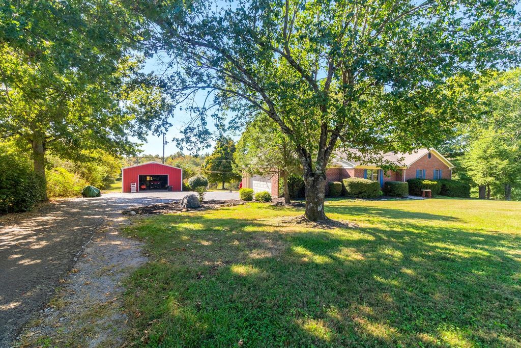 10373 Spantown Rd, Arrington, TN 37014