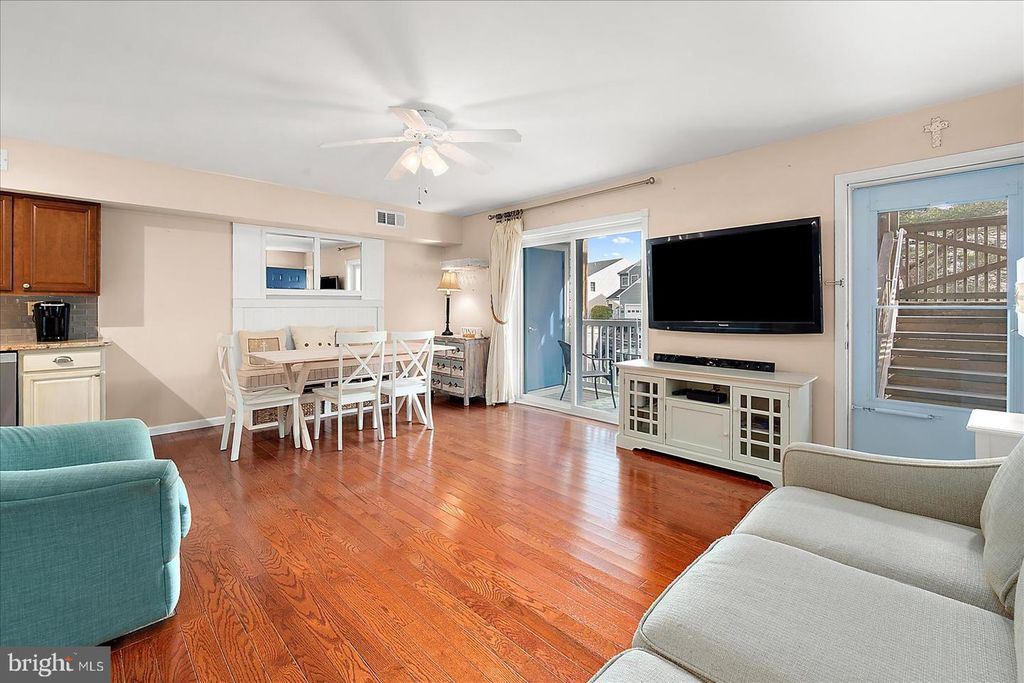 Image 10 of property listing at 14402 JARVIS AVE #2C, Ocean City, MD 21842