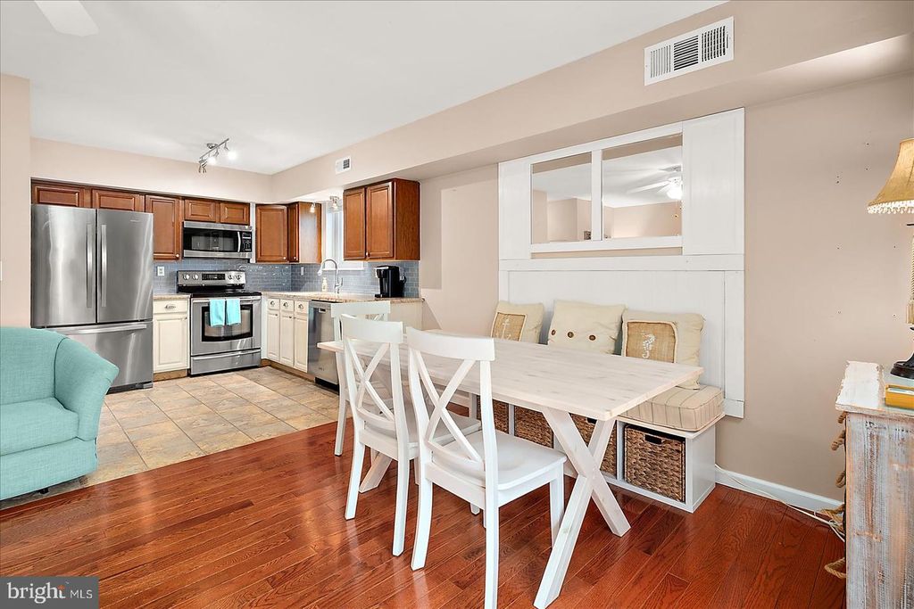 Image 13 of property listing at 14402 JARVIS AVE #2C, Ocean City, MD 21842