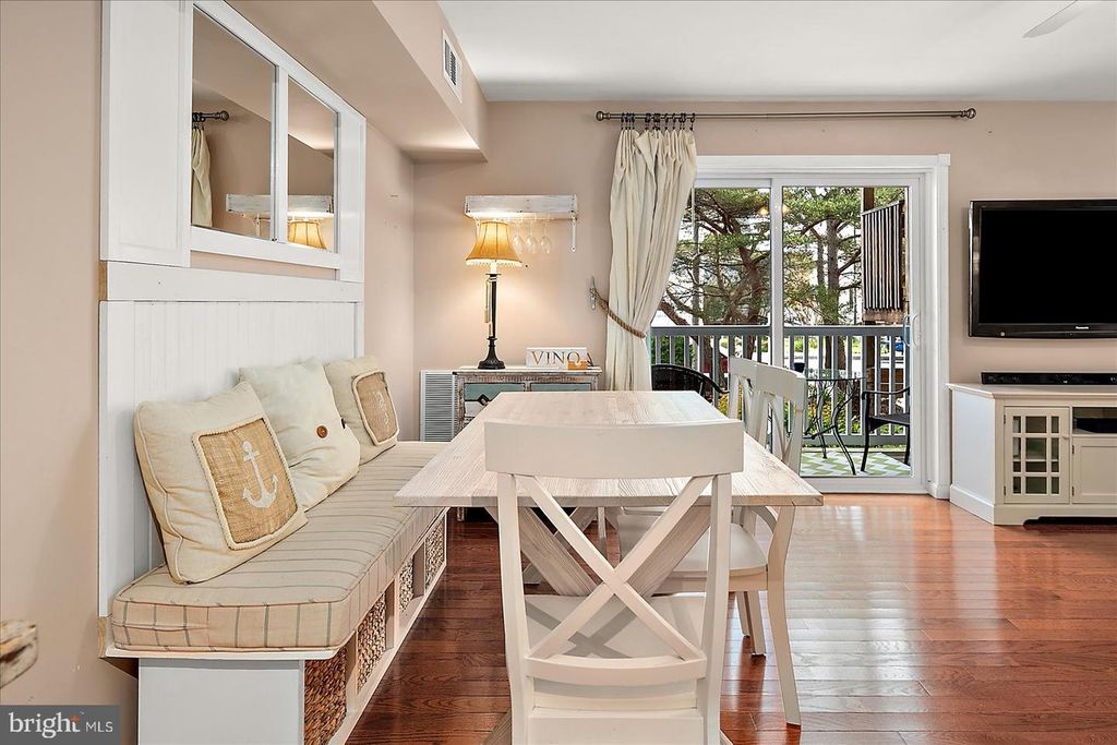 Image 14 of property listing at 14402 JARVIS AVE #2C, Ocean City, MD 21842