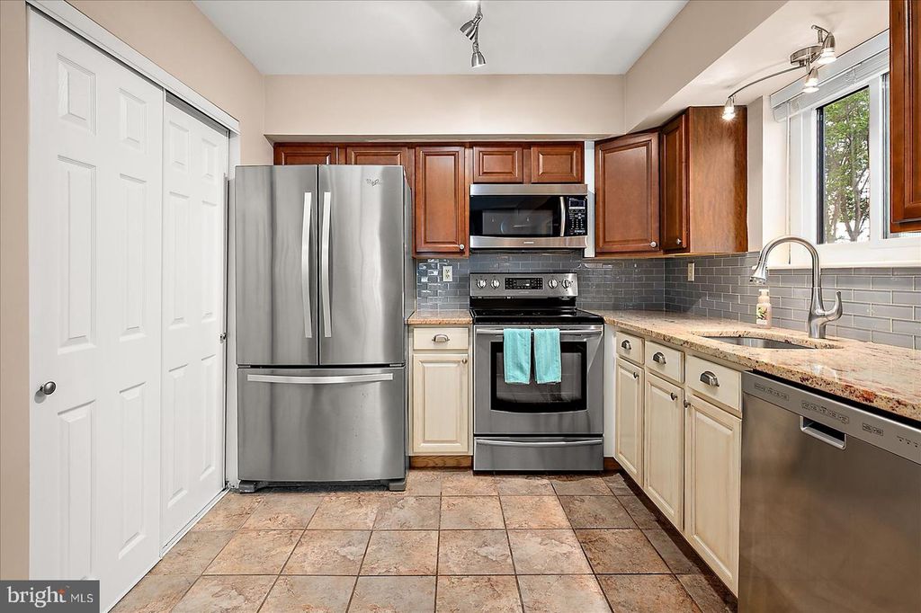 Image 15 of property listing at 14402 JARVIS AVE #2C, Ocean City, MD 21842