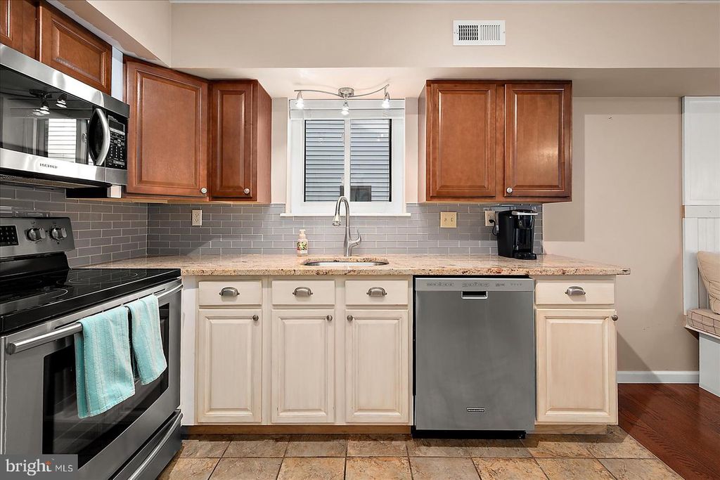 Image 18 of property listing at 14402 JARVIS AVE #2C, Ocean City, MD 21842