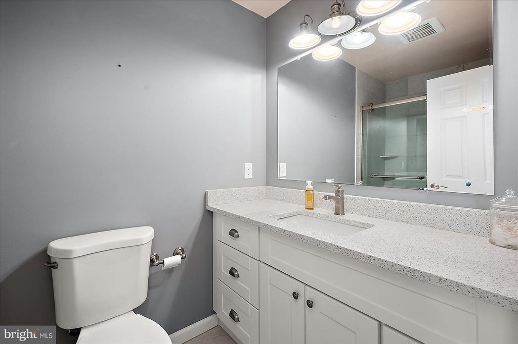 Image 21 of property listing at 14402 JARVIS AVE #2C, Ocean City, MD 21842