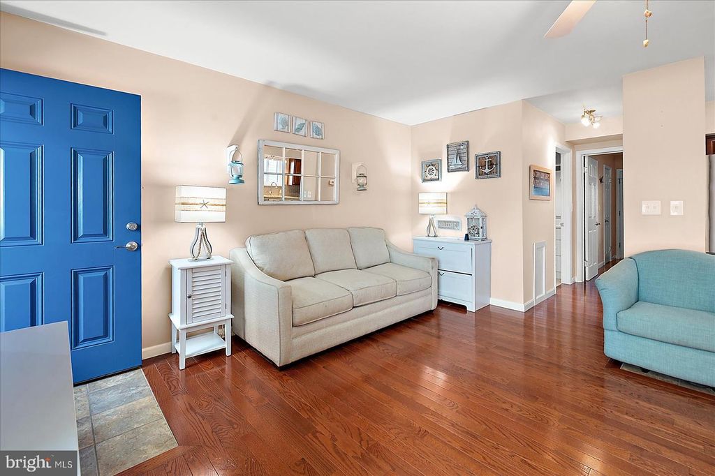 Image 5 of property listing at 14402 JARVIS AVE #2C, Ocean City, MD 21842