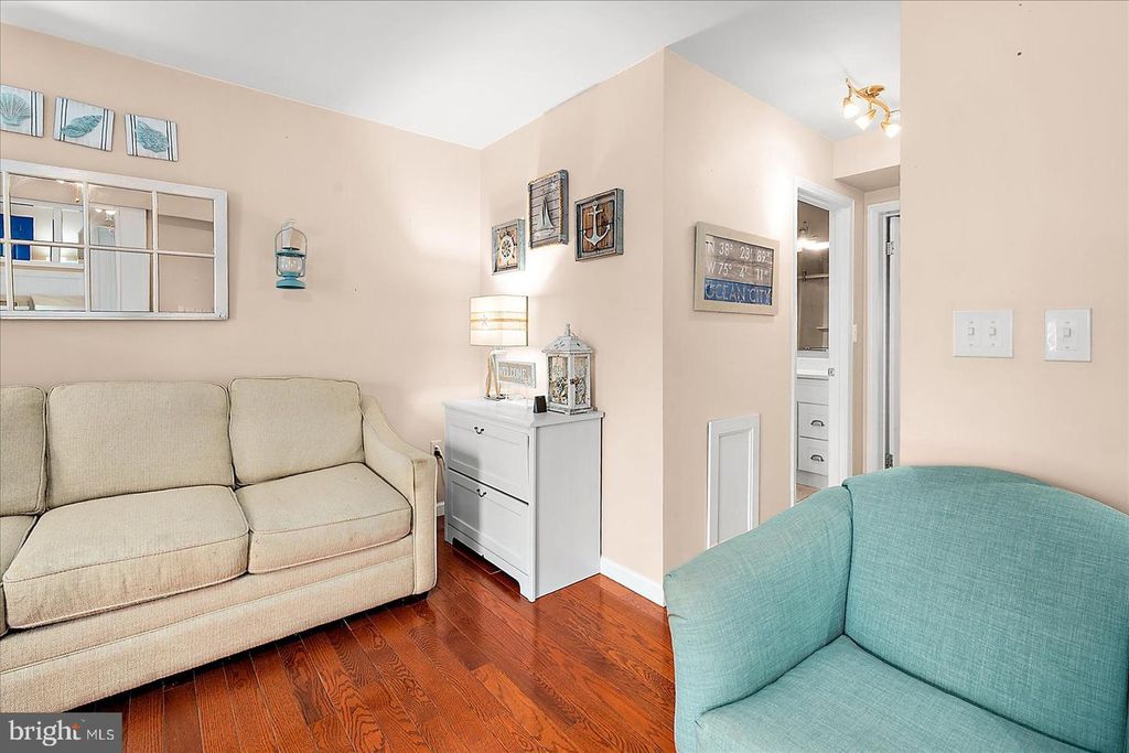 Image 8 of property listing at 14402 JARVIS AVE #2C, Ocean City, MD 21842