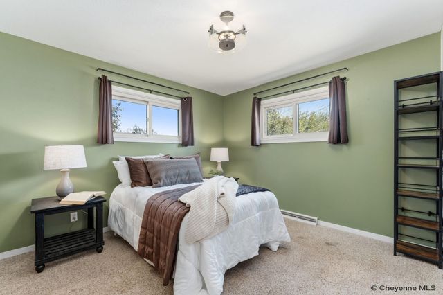 808 CAHILL DR, Cheyenne, WY 82007