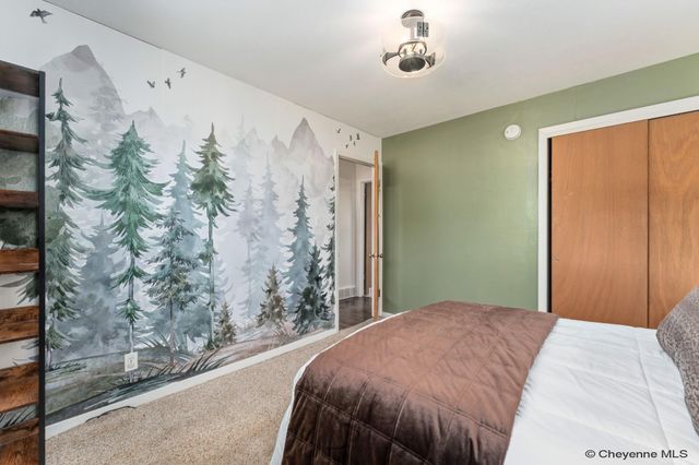 808 CAHILL DR, Cheyenne, WY 82007