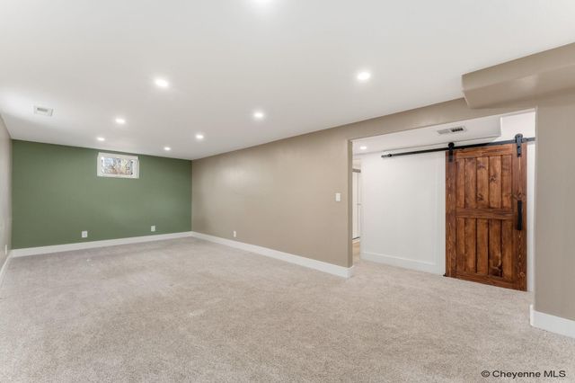 808 CAHILL DR, Cheyenne, WY 82007