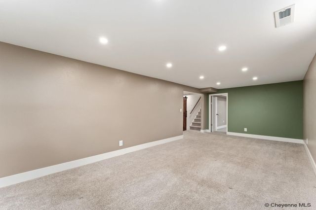 808 CAHILL DR, Cheyenne, WY 82007