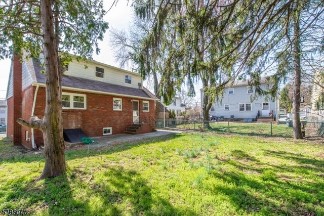 41 N 15Th St, Hawthorne Boro, NJ 07506