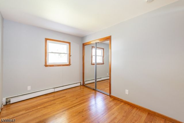 41 N 15Th St, Hawthorne Boro, NJ 07506