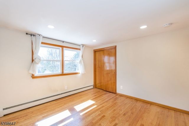 41 N 15Th St, Hawthorne Boro, NJ 07506