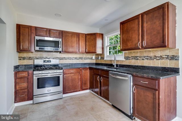 109 S HURON DR, Oxon Hill, MD 20745