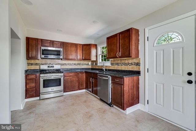 109 S HURON DR, Oxon Hill, MD 20745