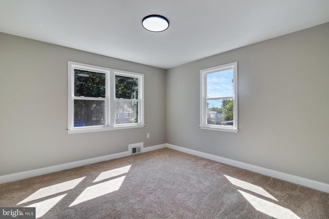 109 S HURON DR, Oxon Hill, MD 20745