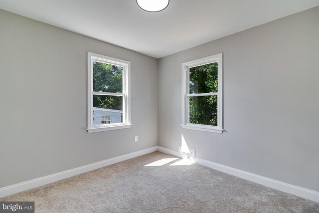 109 S HURON DR, Oxon Hill, MD 20745