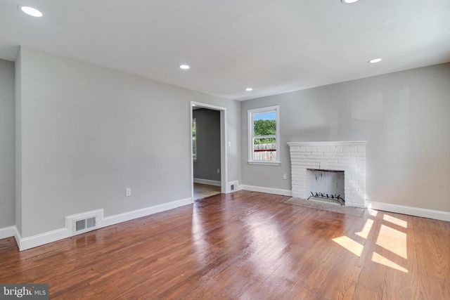 109 S HURON DR, Oxon Hill, MD 20745