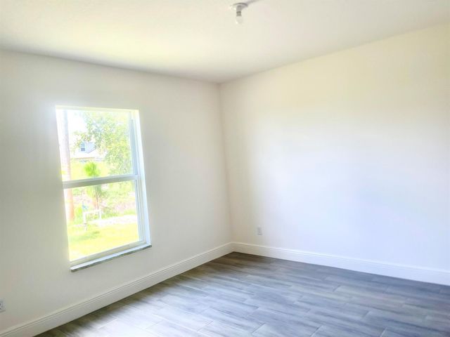 1260 Larkspur Street SE, Palm Bay, FL 32909