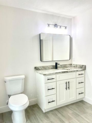 1260 Larkspur Street SE, Palm Bay, FL 32909