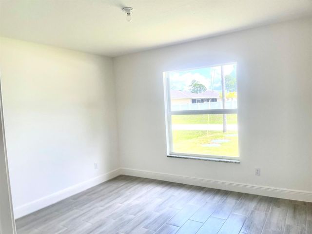 1260 Larkspur Street SE, Palm Bay, FL 32909