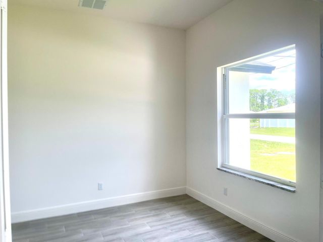 1260 Larkspur Street SE, Palm Bay, FL 32909