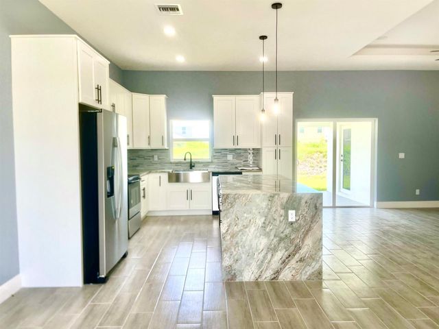 1260 Larkspur Street SE, Palm Bay, FL 32909