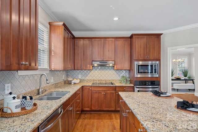 123 Hedgewood Drive, Mooresville, NC 28115