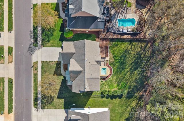 123 Hedgewood Drive, Mooresville, NC 28115