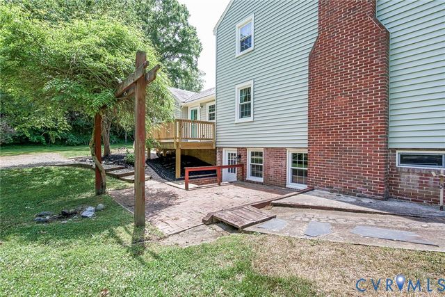 2201 Spider Dr, Henrico, VA 23228