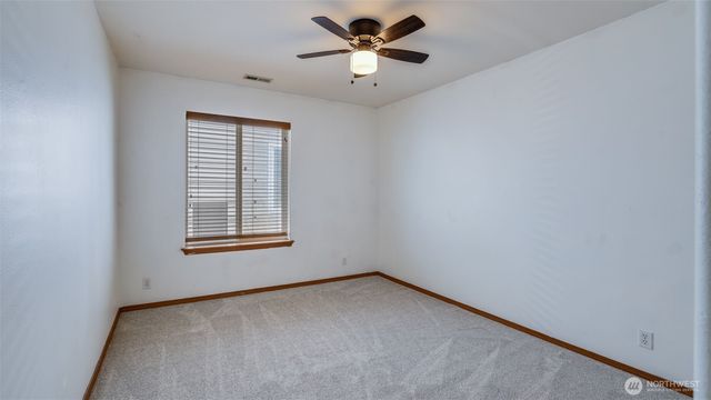 28843 213th Court SE, Kent, WA 98042