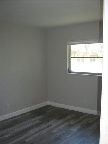 5162 NE 6th Avenue 317, Oakland Park, FL 33334