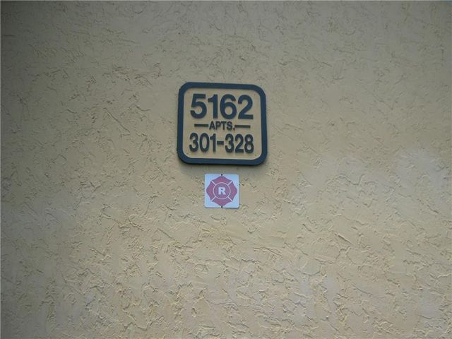 5162 NE 6th Avenue 317, Oakland Park, FL 33334