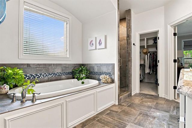 1017 Bayonne Bridge Court, Edmond, OK 73034