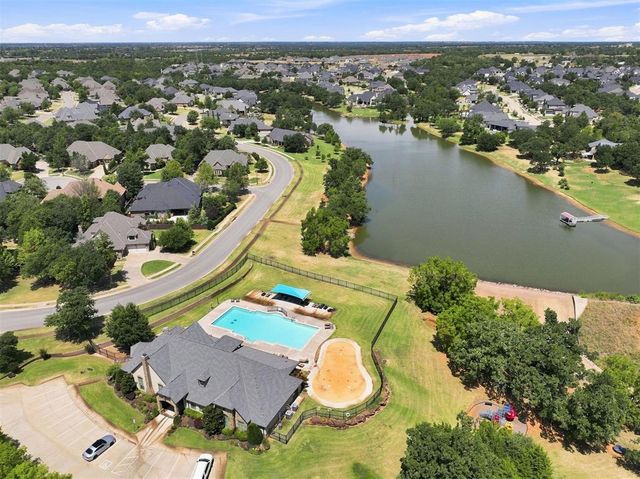 1017 Bayonne Bridge Court, Edmond, OK 73034