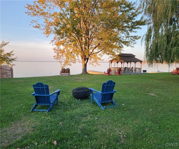 11609 State Route 3 91, Henderson, NY 13605