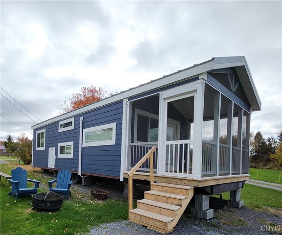 11609 State Route 3 91, Henderson, NY 13605