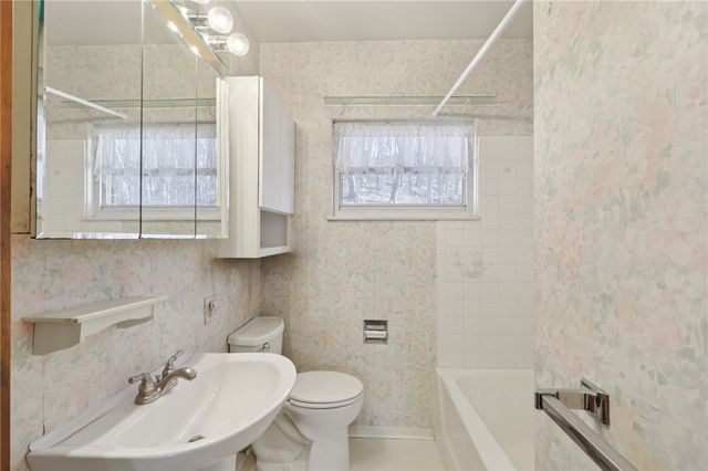 509 1st Street Ext, Kiskiminetas Twp, PA 15613