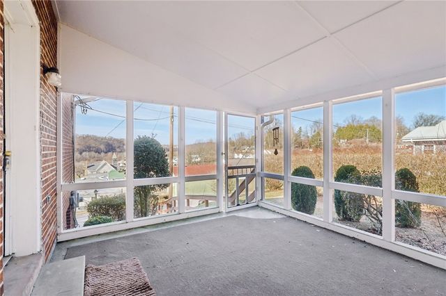 509 1st Street Ext, Kiskiminetas Twp, PA 15613