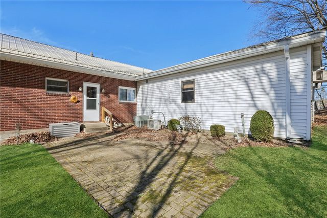 509 1st Street Ext, Kiskiminetas Twp, PA 15613