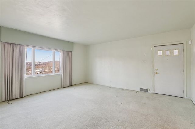 509 1st Street Ext, Kiskiminetas Twp, PA 15613