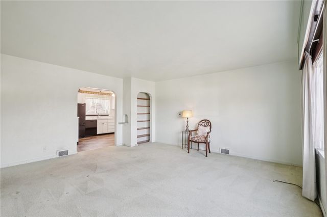 509 1st Street Ext, Kiskiminetas Twp, PA 15613