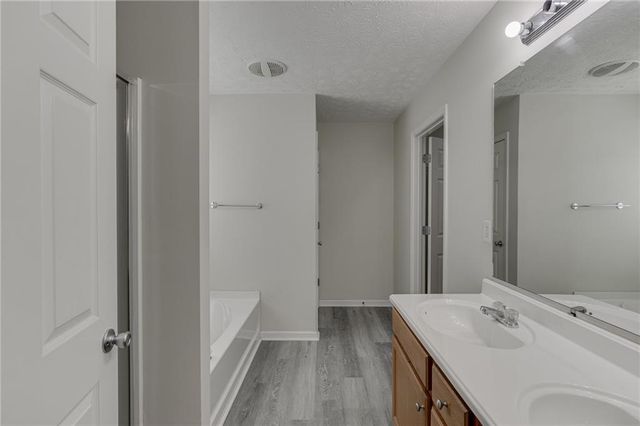 2979 Rusticwood Drive, Snellville, GA 30078