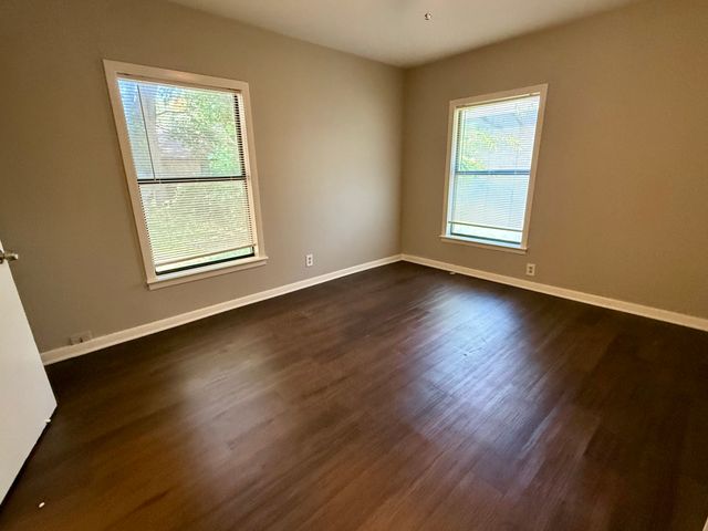215 W Tennie Street, Gainesville, TX 76240