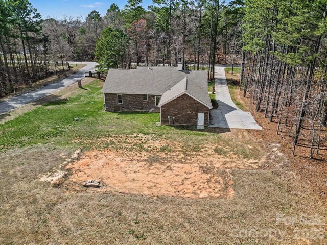 175 Cox Lake Road, Stanley, NC 28164