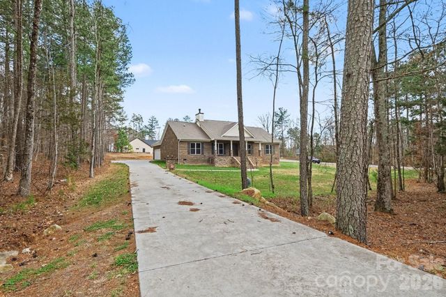 175 Cox Lake Road, Stanley, NC 28164